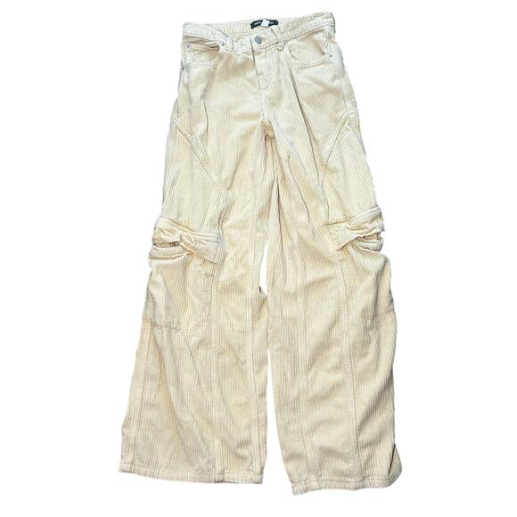 Urban Outfitters Tan Wide Leg Cargo Corduroy Pants Size 24 - Picture 1 of 5